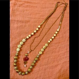 Set of two long necklaces